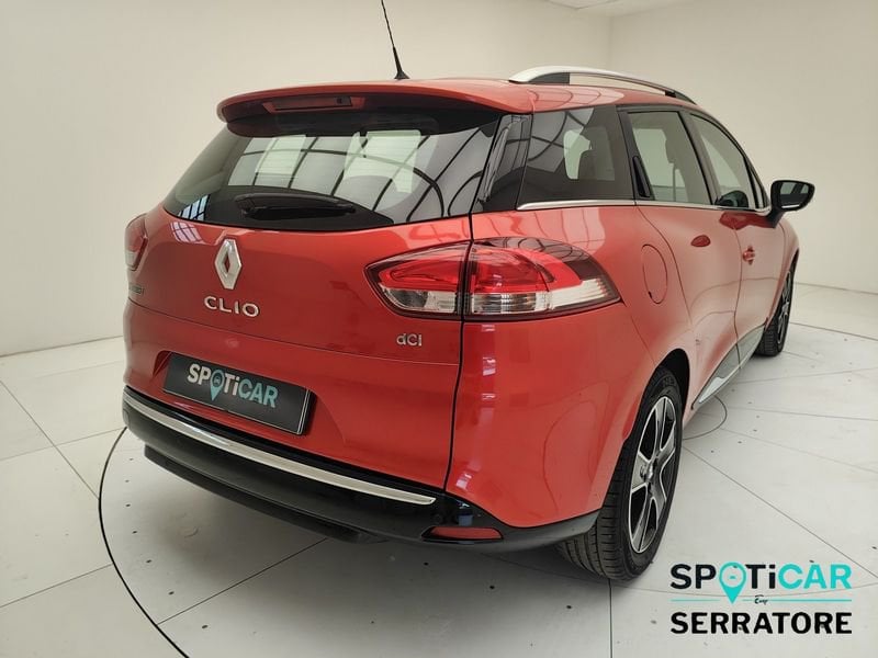 https://cdn-dk.caraffinity.it/dealer/datafiles/vehicle/images/800/780/IzbcDhwLmtTxvJ8F.jpeg