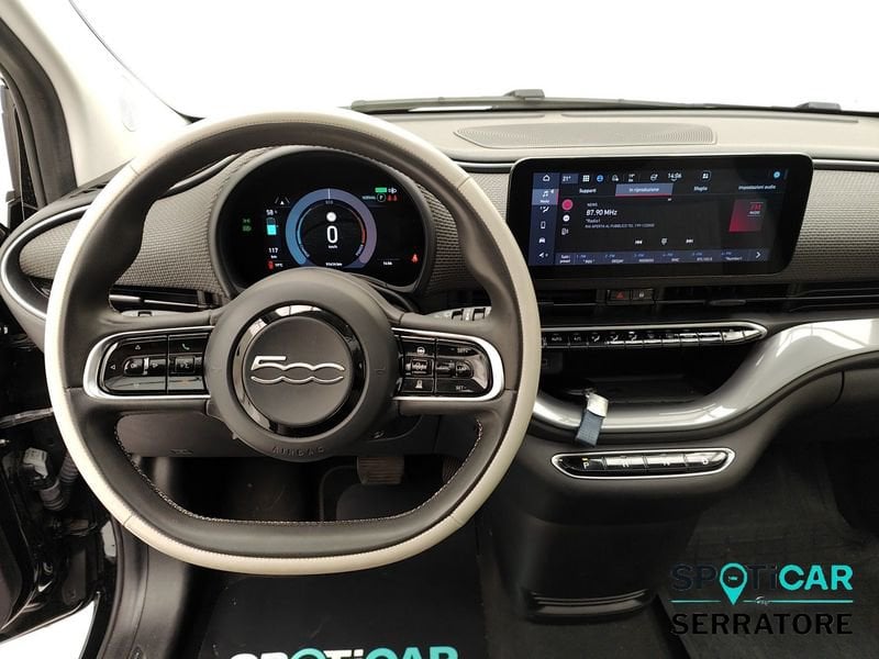 https://cdn-dk.caraffinity.it/dealer/datafiles/vehicle/images/800/780/JQP6ke9W4zVQJBLw.jpeg