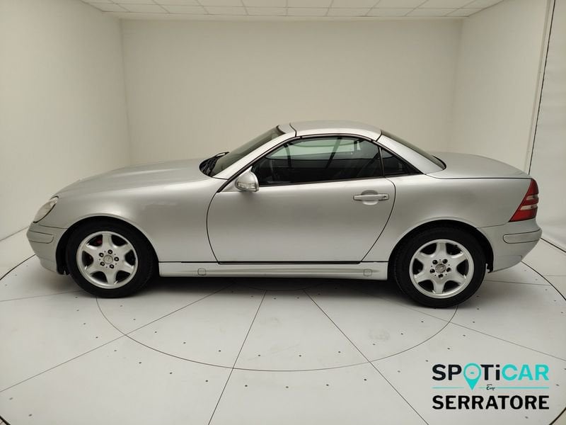 https://cdn-dk.caraffinity.it/dealer/datafiles/vehicle/images/800/780/KkWxaywj7xu3ZNho.jpeg
