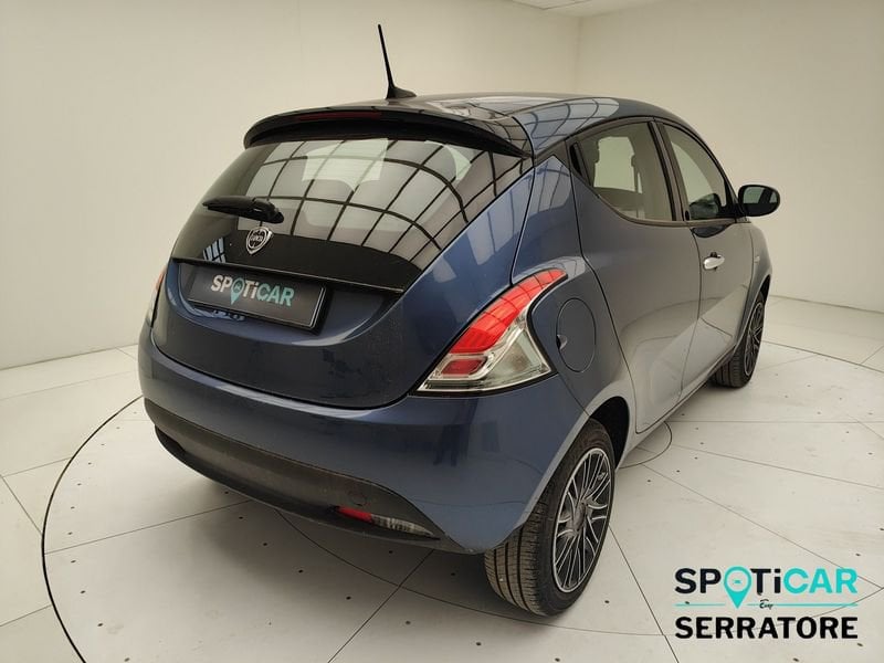 https://cdn-dk.caraffinity.it/dealer/datafiles/vehicle/images/800/780/L1JDpm7W5AsG4Jv6.jpeg