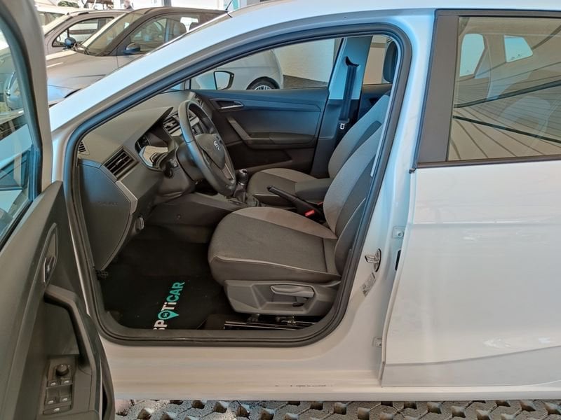 https://cdn-dk.caraffinity.it/dealer/datafiles/vehicle/images/800/780/OgCJvtj79tqxEfs3.jpeg