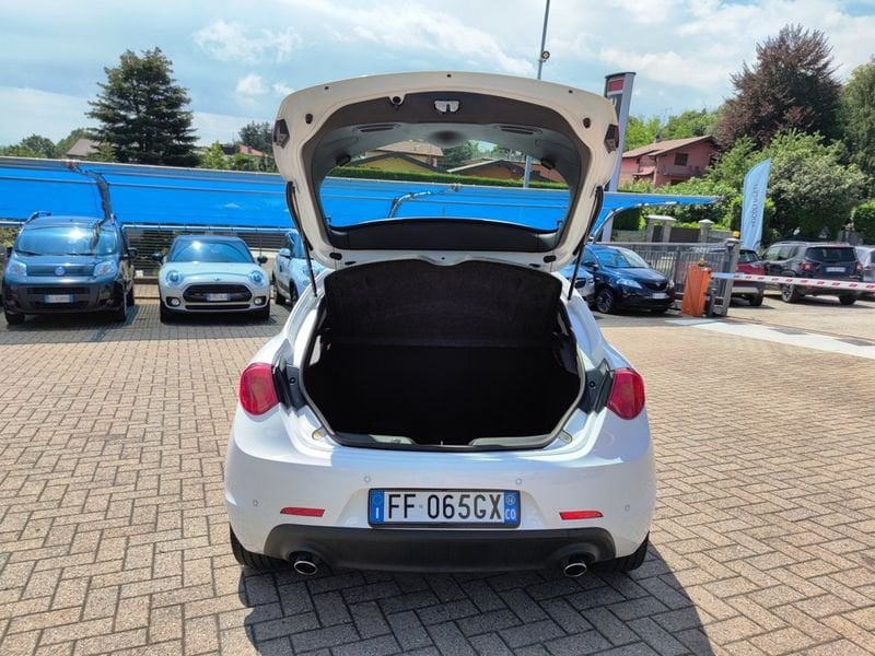 https://cdn-dk.caraffinity.it/dealer/datafiles/vehicle/images/800/780/Rliz1EBtwwHqkERj.jpeg