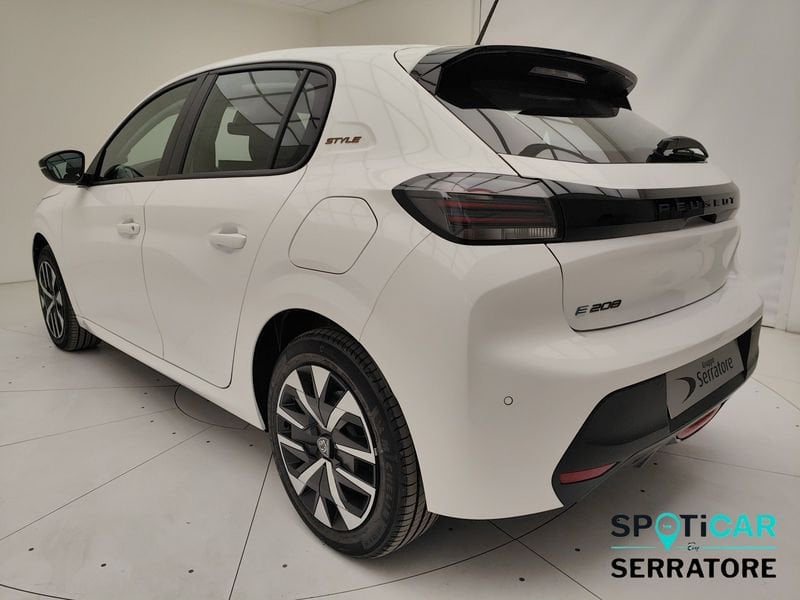 https://cdn-dk.caraffinity.it/dealer/datafiles/vehicle/images/800/780/Uz5kgN9W0SgfW6cM.jpeg