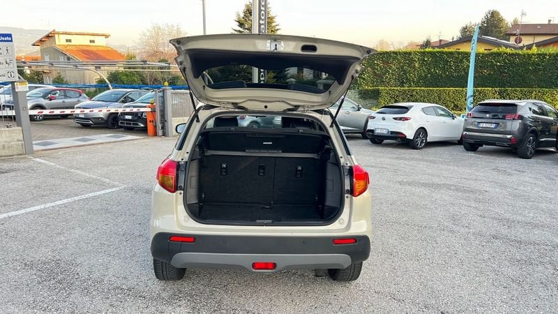 https://cdn-dk.caraffinity.it/dealer/datafiles/vehicle/images/800/780/WFdeLrd7y2S6HoJN.jpeg