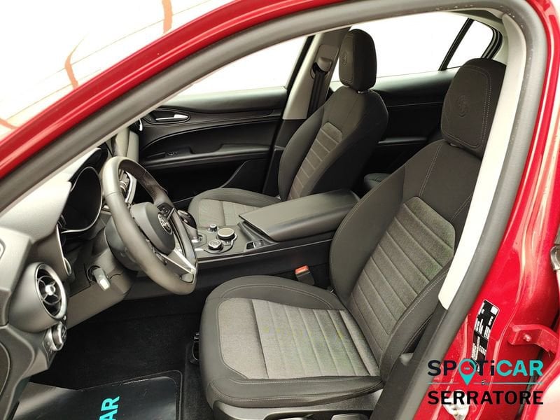 https://cdn-dk.caraffinity.it/dealer/datafiles/vehicle/images/800/780/WyrowQopJgBPxQhb.jpeg