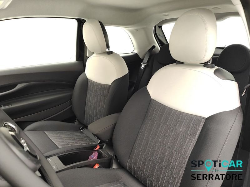 https://cdn-dk.caraffinity.it/dealer/datafiles/vehicle/images/800/780/ZZ4UZUMM3NZFBMaK.jpeg