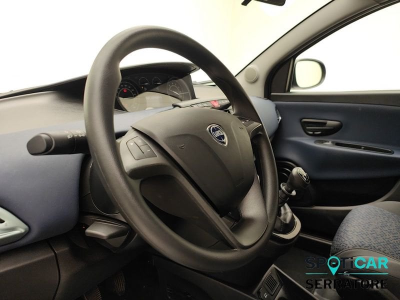 https://cdn-dk.caraffinity.it/dealer/datafiles/vehicle/images/800/780/gVfC0CpCzDGvPHFM.jpeg