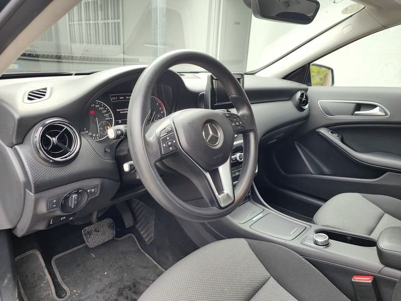 https://cdn-dk.caraffinity.it/dealer/datafiles/vehicle/images/800/780/gvhZEG0i6brK1ZI3.jpeg