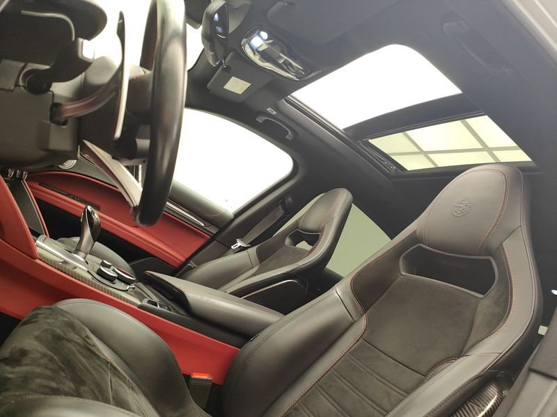 https://cdn-dk.caraffinity.it/dealer/datafiles/vehicle/images/800/780/hc9DZpDkdo7rXwn5.jpg