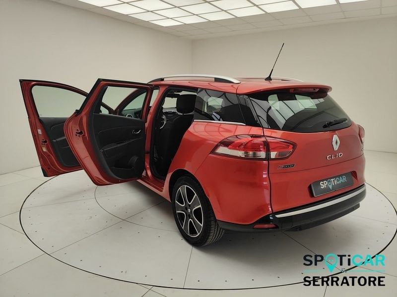 https://cdn-dk.caraffinity.it/dealer/datafiles/vehicle/images/800/780/kX69kyAfetIGC6dB.jpeg