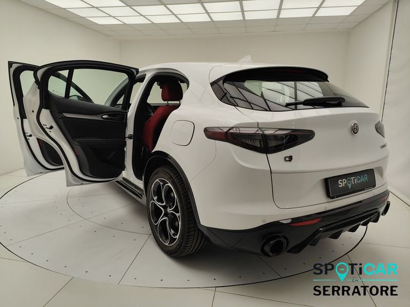 https://cdn-dk.caraffinity.it/dealer/datafiles/vehicle/images/800/780/lM5QmvimlbwPrQha.jpeg