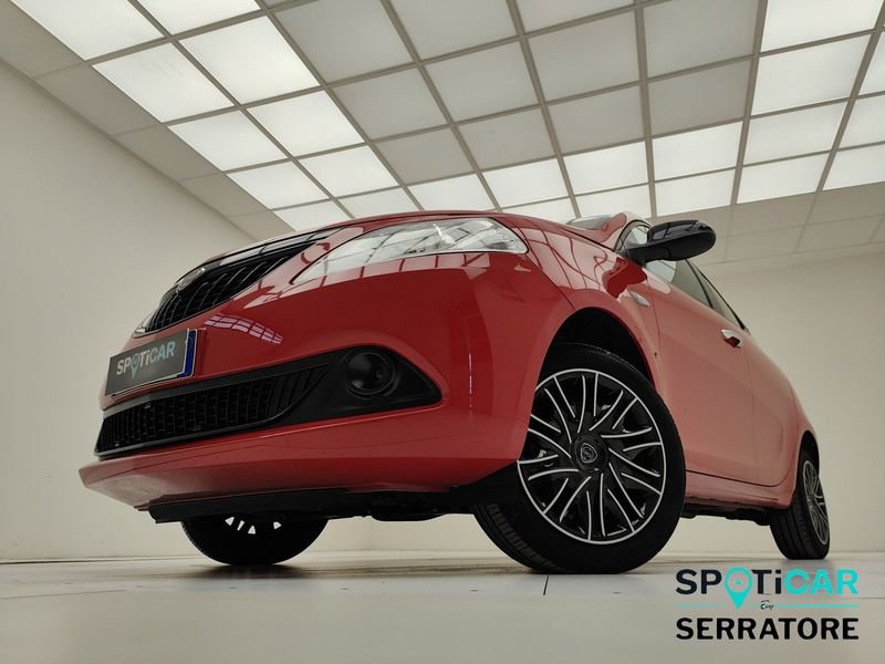 https://cdn-dk.caraffinity.it/dealer/datafiles/vehicle/images/800/780/lawVK2qHfObYUvl8.jpeg