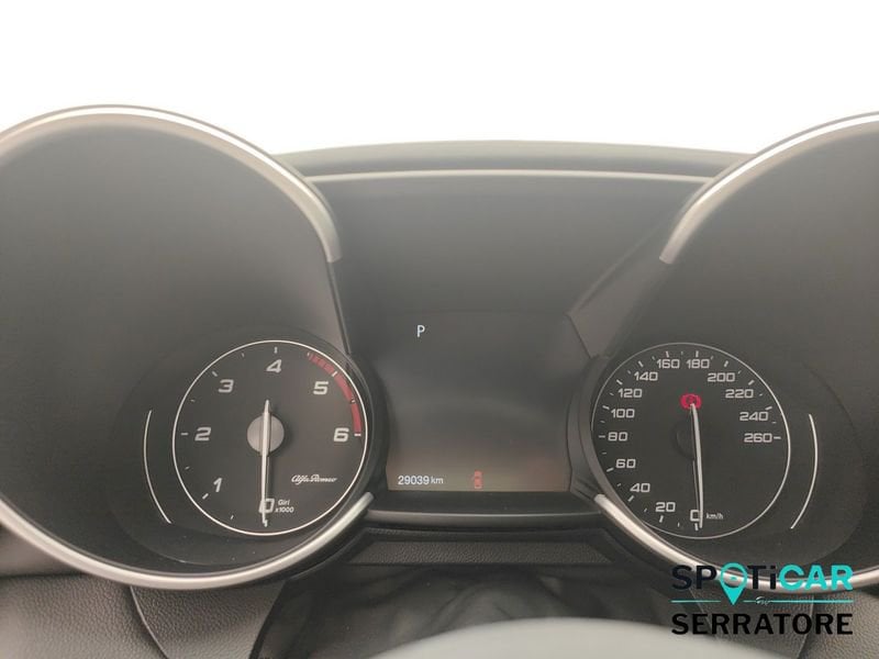 https://cdn-dk.caraffinity.it/dealer/datafiles/vehicle/images/800/780/n523JEI1PUeH83C8.jpeg