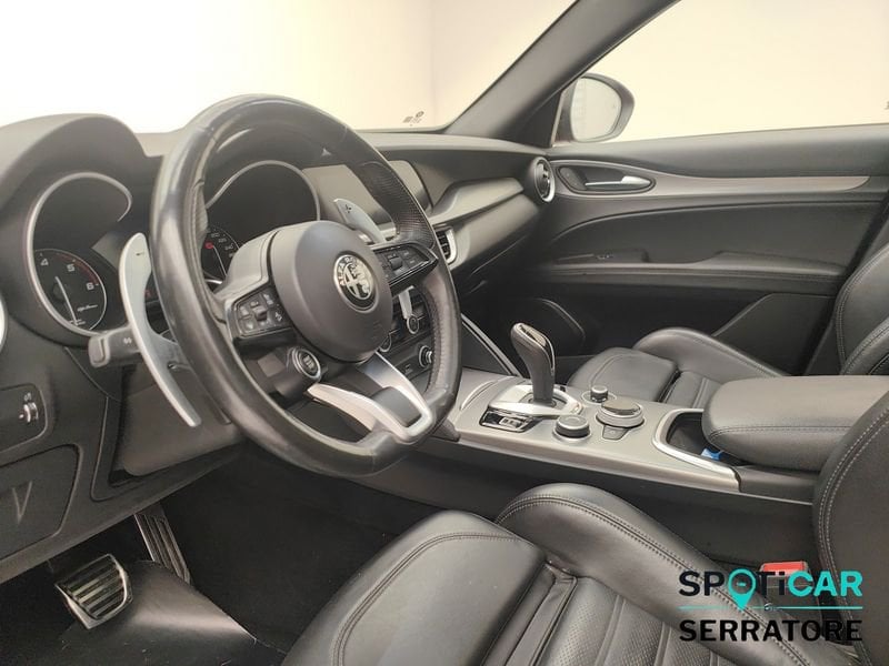 https://cdn-dk.caraffinity.it/dealer/datafiles/vehicle/images/800/780/nZbB698OhMTUigbV.jpeg
