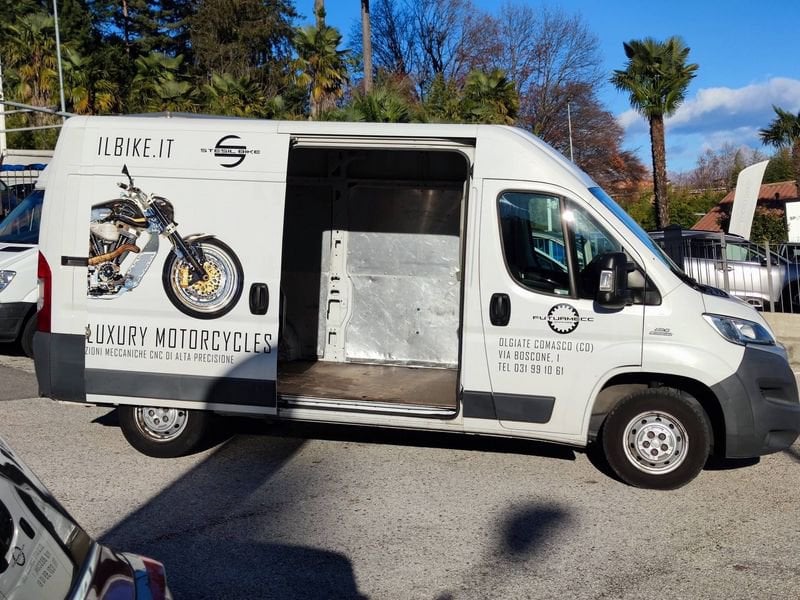 https://cdn-dk.caraffinity.it/dealer/datafiles/vehicle/images/800/780/qFWkjbMFzn1G9Etp.jpeg