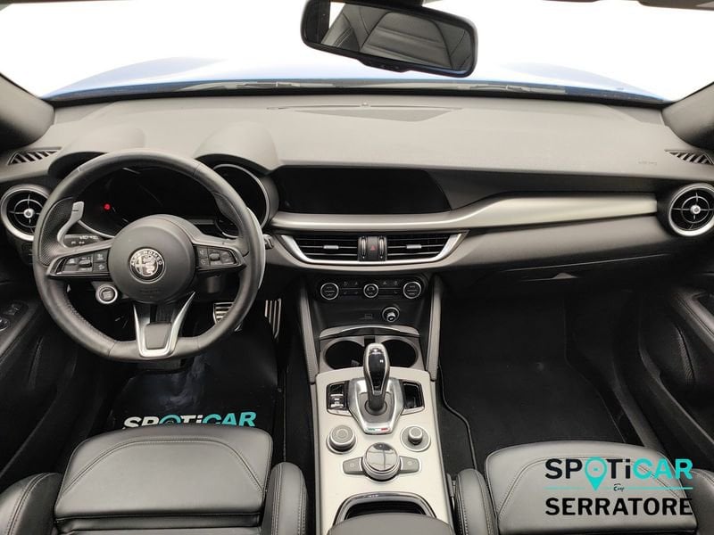 https://cdn-dk.caraffinity.it/dealer/datafiles/vehicle/images/800/780/r4jIclwskP4fz3hl.jpeg