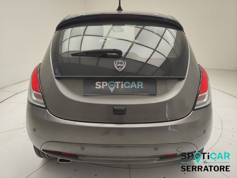 https://cdn-dk.caraffinity.it/dealer/datafiles/vehicle/images/800/780/udMASg74IDfSVddJ.jpeg
