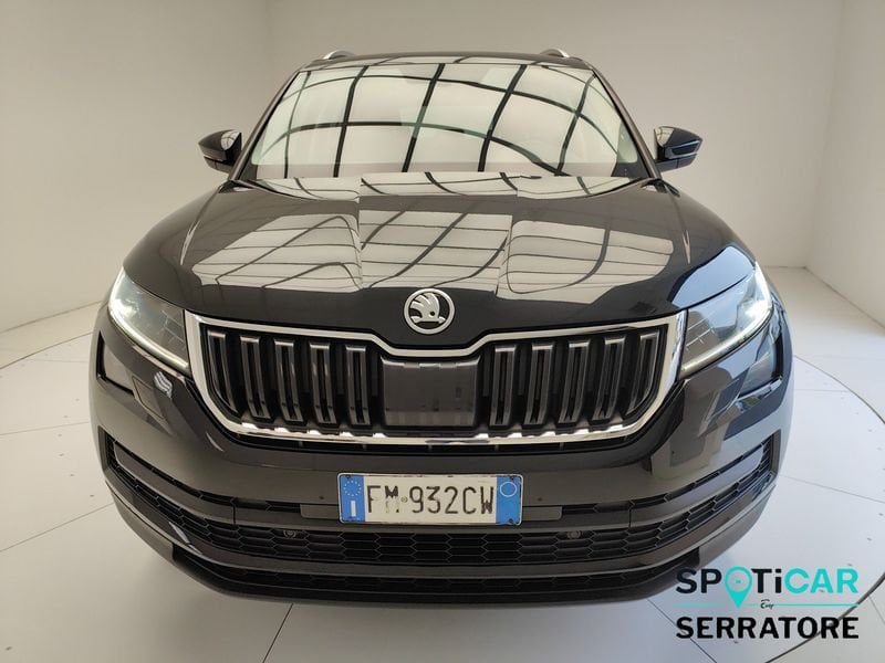 https://cdn-dk.caraffinity.it/dealer/datafiles/vehicle/images/800/780/yQM0KQcwUIweK8vW.jpeg