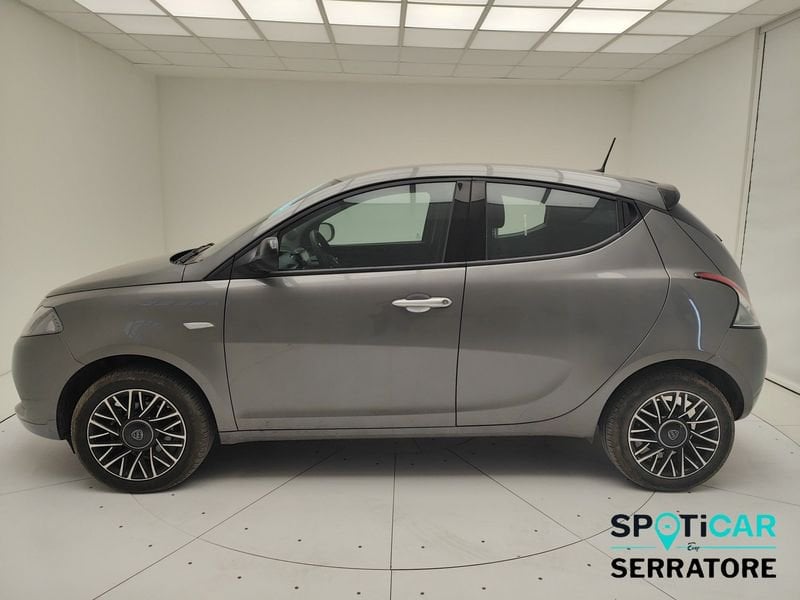 https://cdn-dk.caraffinity.it/dealer/datafiles/vehicle/images/800/780/ytAXrTUN8RNHY7s1.jpeg