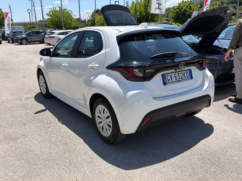 https://cdn-dk.caraffinity.it/dealer/datafiles/vehicle/images/800/967/28FvQXZToryOnB5r.jpg?opacity=0&size=20&position=TOP_RIGHT&border=8&watermark=%2Fdealer%2Fdatafiles%2Fvehicle%2Fimages%2Fwatermark%2F967%2Fc508bea0-816d-49ea-a20c-ad89ecd61836.png