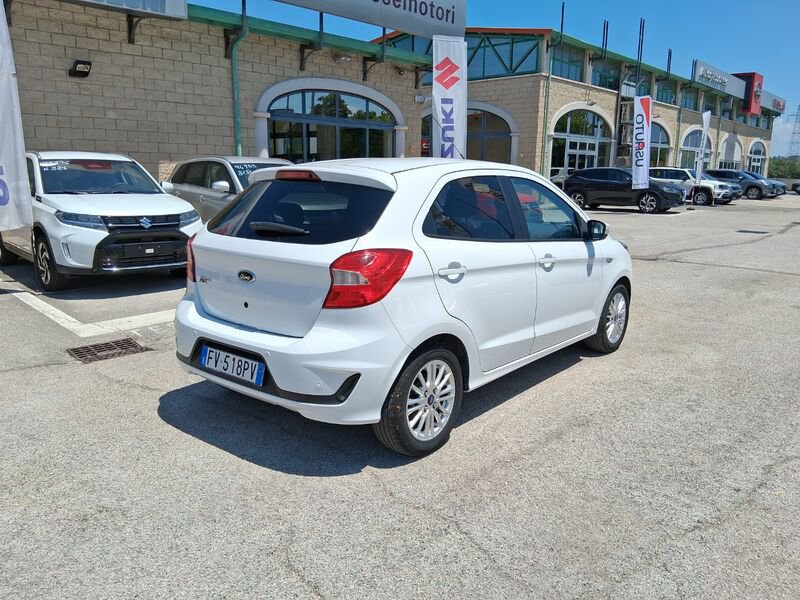 https://cdn-dk.caraffinity.it/dealer/datafiles/vehicle/images/800/967/35dnJM6qwiSsdCtu.jpg?opacity=0&size=20&position=TOP_RIGHT&border=8&watermark=%2Fdealer%2Fdatafiles%2Fvehicle%2Fimages%2Fwatermark%2F967%2Fc508bea0-816d-49ea-a20c-ad89ecd61836.png