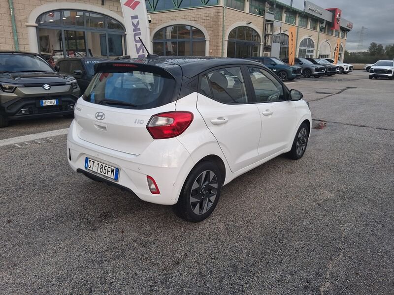 https://cdn-dk.caraffinity.it/dealer/datafiles/vehicle/images/800/967/4HmRR7AxRXHrc426.jpg?opacity=0&size=20&position=TOP_RIGHT&border=8&watermark=%2Fdealer%2Fdatafiles%2Fvehicle%2Fimages%2Fwatermark%2F967%2Fc508bea0-816d-49ea-a20c-ad89ecd61836.png