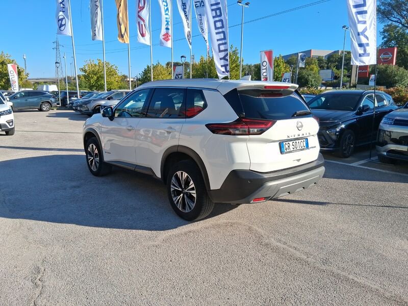 https://cdn-dk.caraffinity.it/dealer/datafiles/vehicle/images/800/967/4R5TZUJcqSAJdHdA.jpg?opacity=0&size=20&position=TOP_RIGHT&border=8&watermark=%2Fdealer%2Fdatafiles%2Fvehicle%2Fimages%2Fwatermark%2F967%2Fc508bea0-816d-49ea-a20c-ad89ecd61836.png