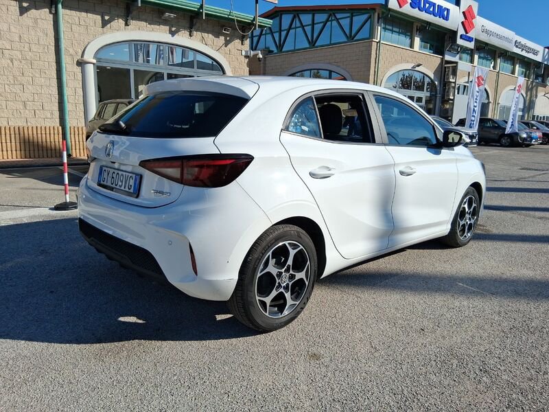 https://cdn-dk.caraffinity.it/dealer/datafiles/vehicle/images/800/967/5ZPzgQvj19FAc0Rd.jpg?opacity=0&size=20&position=TOP_RIGHT&border=8&watermark=%2Fdealer%2Fdatafiles%2Fvehicle%2Fimages%2Fwatermark%2F967%2Fc508bea0-816d-49ea-a20c-ad89ecd61836.png