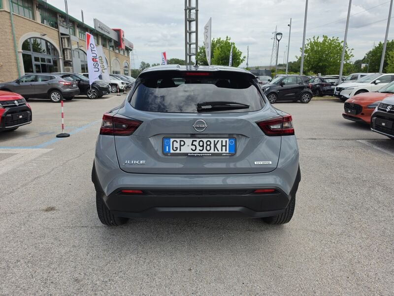 https://cdn-dk.caraffinity.it/dealer/datafiles/vehicle/images/800/967/5tPG82rAqz0ZvuoM.jpg?opacity=0&size=20&position=TOP_RIGHT&border=8&watermark=%2Fdealer%2Fdatafiles%2Fvehicle%2Fimages%2Fwatermark%2F967%2Fc508bea0-816d-49ea-a20c-ad89ecd61836.png