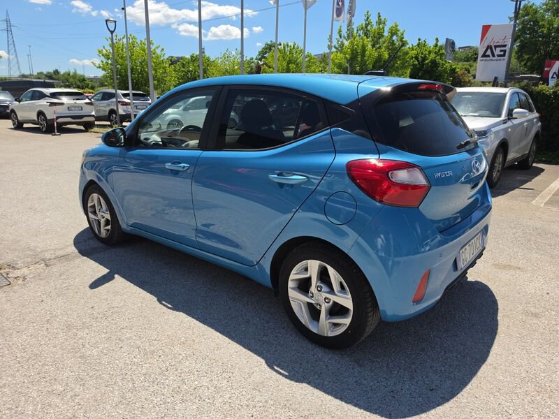 https://cdn-dk.caraffinity.it/dealer/datafiles/vehicle/images/800/967/7XMJF0keByMXNyI6.jpg?opacity=0&size=20&position=TOP_RIGHT&border=8&watermark=%2Fdealer%2Fdatafiles%2Fvehicle%2Fimages%2Fwatermark%2F967%2Fc508bea0-816d-49ea-a20c-ad89ecd61836.png