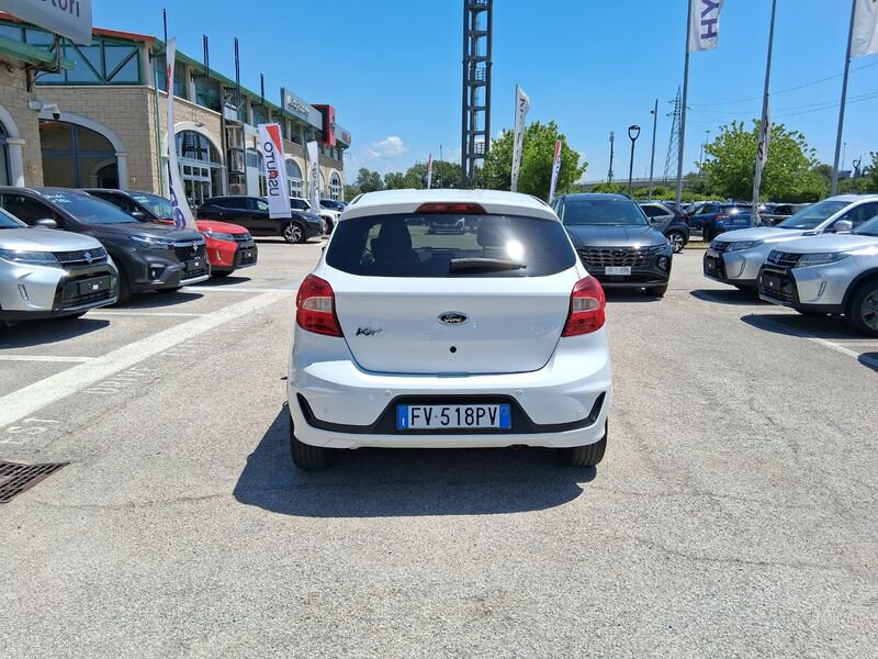 https://cdn-dk.caraffinity.it/dealer/datafiles/vehicle/images/800/967/8K88XCvxmLizHxN4.jpg?opacity=0&size=20&position=TOP_RIGHT&border=8&watermark=%2Fdealer%2Fdatafiles%2Fvehicle%2Fimages%2Fwatermark%2F967%2Fc508bea0-816d-49ea-a20c-ad89ecd61836.png