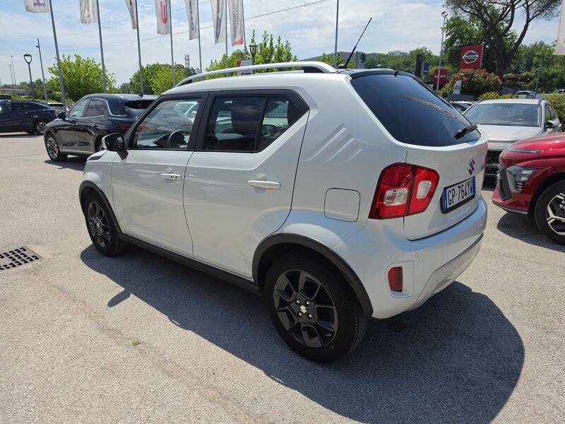 https://cdn-dk.caraffinity.it/dealer/datafiles/vehicle/images/800/967/8UrzLyzrL3EbohVW.jpg?opacity=0&size=20&position=TOP_RIGHT&border=8&watermark=%2Fdealer%2Fdatafiles%2Fvehicle%2Fimages%2Fwatermark%2F967%2Fc508bea0-816d-49ea-a20c-ad89ecd61836.png