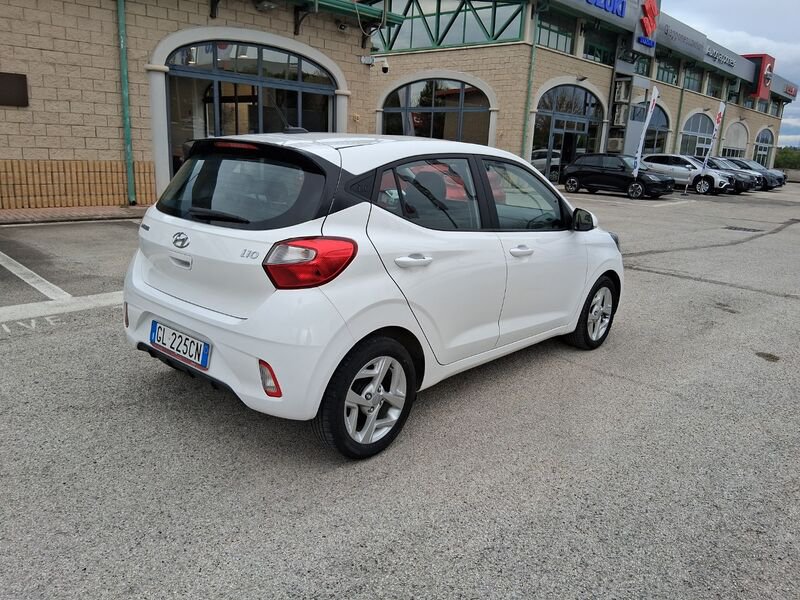 https://cdn-dk.caraffinity.it/dealer/datafiles/vehicle/images/800/967/8VcjL0dmXpExF3E5.jpg?opacity=0&size=20&position=TOP_RIGHT&border=8&watermark=%2Fdealer%2Fdatafiles%2Fvehicle%2Fimages%2Fwatermark%2F967%2Fc508bea0-816d-49ea-a20c-ad89ecd61836.png