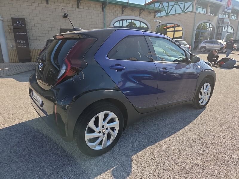 https://cdn-dk.caraffinity.it/dealer/datafiles/vehicle/images/800/967/9kWkRgA0OSqdO9wl.jpg?opacity=100&size=16&position=CENTER_RIGHT&border=8&watermark=%2Fdealer%2Fdatafiles%2Fvehicle%2Fimages%2Fwatermark%2F967%2Fc508bea0-816d-49ea-a20c-ad89ecd61836.png