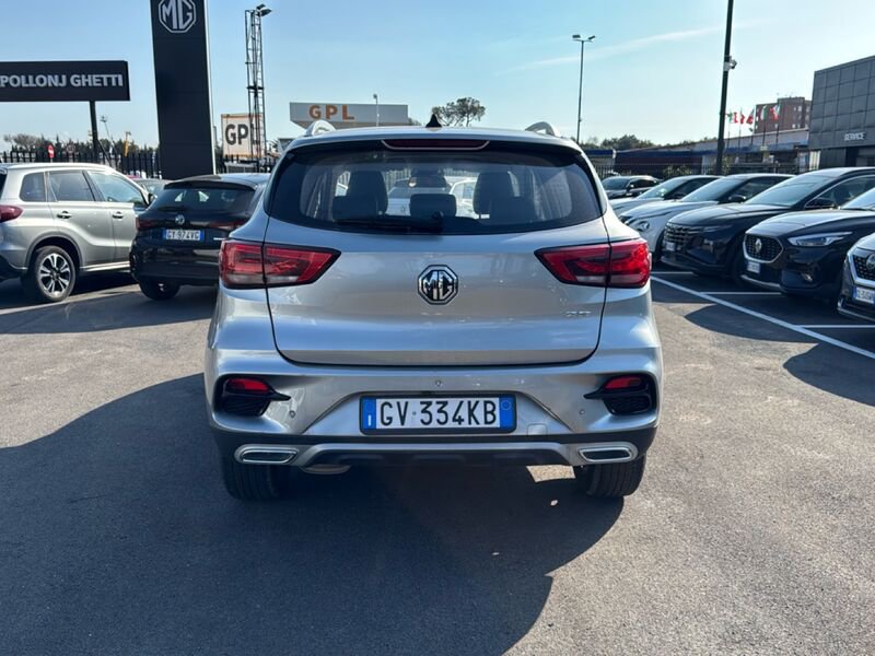 https://cdn-dk.caraffinity.it/dealer/datafiles/vehicle/images/800/967/CBRrEpJuipA2d90B.jpg?opacity=0&size=20&position=TOP_RIGHT&border=8&watermark=%2Fdealer%2Fdatafiles%2Fvehicle%2Fimages%2Fwatermark%2F967%2Fc508bea0-816d-49ea-a20c-ad89ecd61836.png