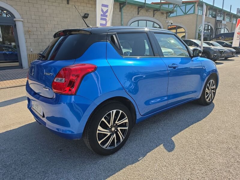 https://cdn-dk.caraffinity.it/dealer/datafiles/vehicle/images/800/967/DFgsxv6LFGkHSmDI.jpg?opacity=0&size=20&position=TOP_RIGHT&border=8&watermark=%2Fdealer%2Fdatafiles%2Fvehicle%2Fimages%2Fwatermark%2F967%2Fc508bea0-816d-49ea-a20c-ad89ecd61836.png