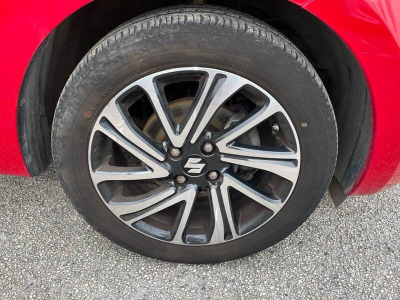 https://cdn-dk.caraffinity.it/dealer/datafiles/vehicle/images/800/967/EZgnGaHoskLzUSk7.jpg?opacity=100&size=16&position=CENTER_RIGHT&border=8&watermark=%2Fdealer%2Fdatafiles%2Fvehicle%2Fimages%2Fwatermark%2F967%2Fc508bea0-816d-49ea-a20c-ad89ecd61836.png