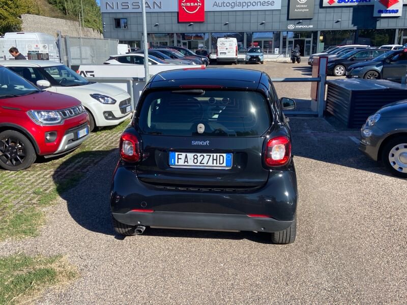 https://cdn-dk.caraffinity.it/dealer/datafiles/vehicle/images/800/967/EsbAnszGRNSroK3B.jpg?opacity=0&size=20&position=TOP_RIGHT&border=8&watermark=%2Fdealer%2Fdatafiles%2Fvehicle%2Fimages%2Fwatermark%2F967%2Fc508bea0-816d-49ea-a20c-ad89ecd61836.png