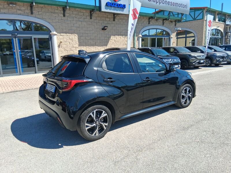 https://cdn-dk.caraffinity.it/dealer/datafiles/vehicle/images/800/967/EypsgAmUZpU3o75j.jpg?opacity=0&size=20&position=TOP_RIGHT&border=8&watermark=%2Fdealer%2Fdatafiles%2Fvehicle%2Fimages%2Fwatermark%2F967%2Fc508bea0-816d-49ea-a20c-ad89ecd61836.png