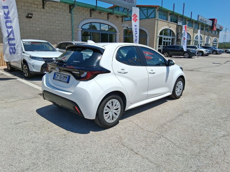 https://cdn-dk.caraffinity.it/dealer/datafiles/vehicle/images/800/967/FRnusMWMCb9r07gr.jpg?opacity=0&size=20&position=TOP_RIGHT&border=8&watermark=%2Fdealer%2Fdatafiles%2Fvehicle%2Fimages%2Fwatermark%2F967%2Fc508bea0-816d-49ea-a20c-ad89ecd61836.png
