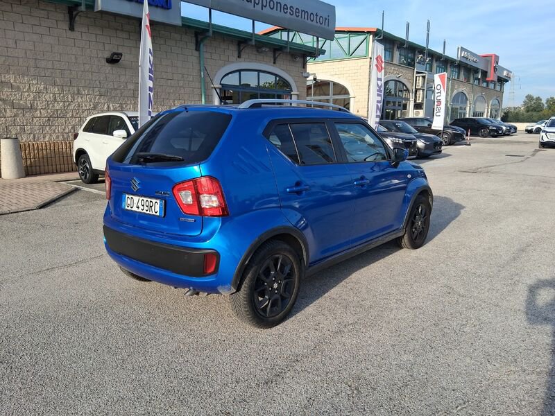 https://cdn-dk.caraffinity.it/dealer/datafiles/vehicle/images/800/967/GLs8uc12ZtdYzpaF.jpg?opacity=0&size=20&position=TOP_RIGHT&border=8&watermark=%2Fdealer%2Fdatafiles%2Fvehicle%2Fimages%2Fwatermark%2F967%2Fc508bea0-816d-49ea-a20c-ad89ecd61836.png