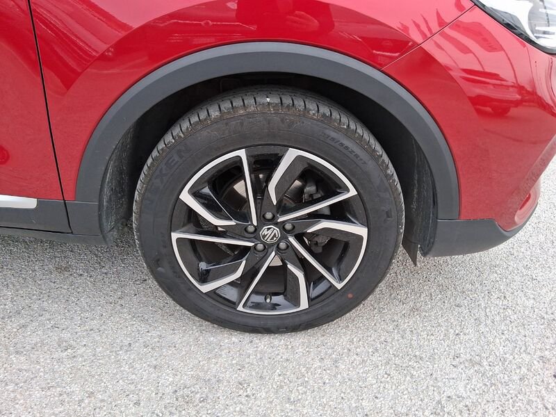 https://cdn-dk.caraffinity.it/dealer/datafiles/vehicle/images/800/967/GaL6ag6k6ZH8i0Bl.jpg?opacity=0&size=20&position=TOP_RIGHT&border=8&watermark=%2Fdealer%2Fdatafiles%2Fvehicle%2Fimages%2Fwatermark%2F967%2Fc508bea0-816d-49ea-a20c-ad89ecd61836.png