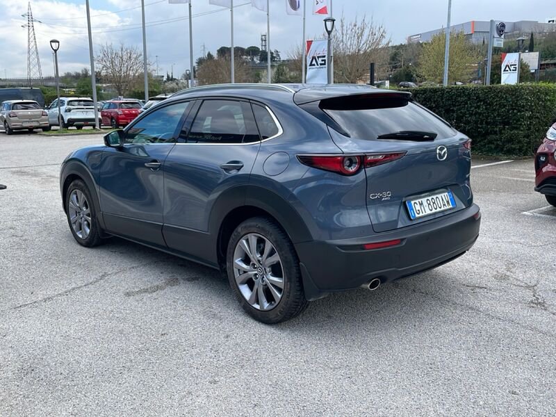 https://cdn-dk.caraffinity.it/dealer/datafiles/vehicle/images/800/967/H2vWuntWYai2VtKx.jpg?opacity=0&size=20&position=TOP_RIGHT&border=8&watermark=%2Fdealer%2Fdatafiles%2Fvehicle%2Fimages%2Fwatermark%2F967%2Fc508bea0-816d-49ea-a20c-ad89ecd61836.png