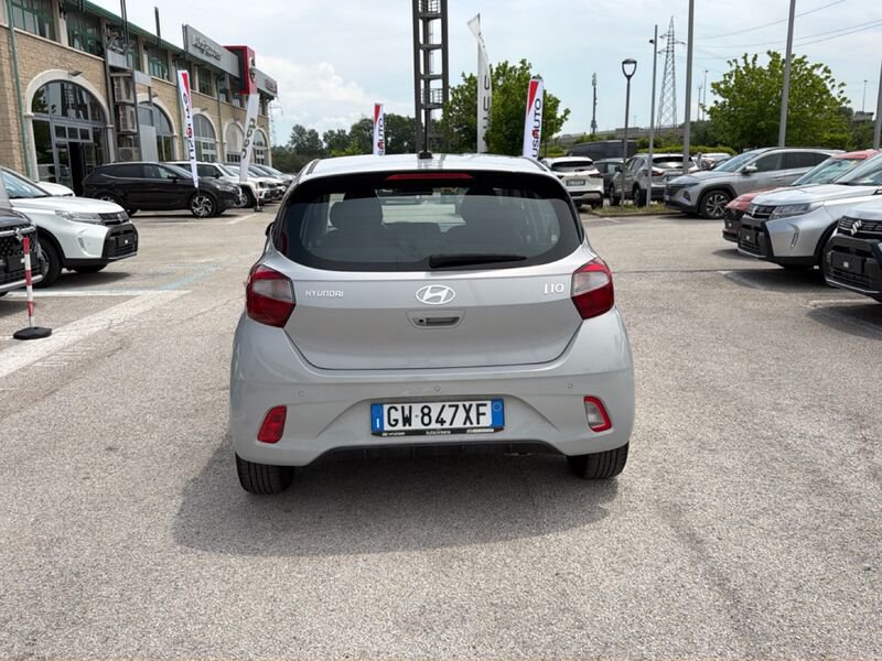 https://cdn-dk.caraffinity.it/dealer/datafiles/vehicle/images/800/967/Is9DI5Y9gkb7Lk2S.jpg?opacity=0&size=20&position=TOP_RIGHT&border=8&watermark=%2Fdealer%2Fdatafiles%2Fvehicle%2Fimages%2Fwatermark%2F967%2Fc508bea0-816d-49ea-a20c-ad89ecd61836.png