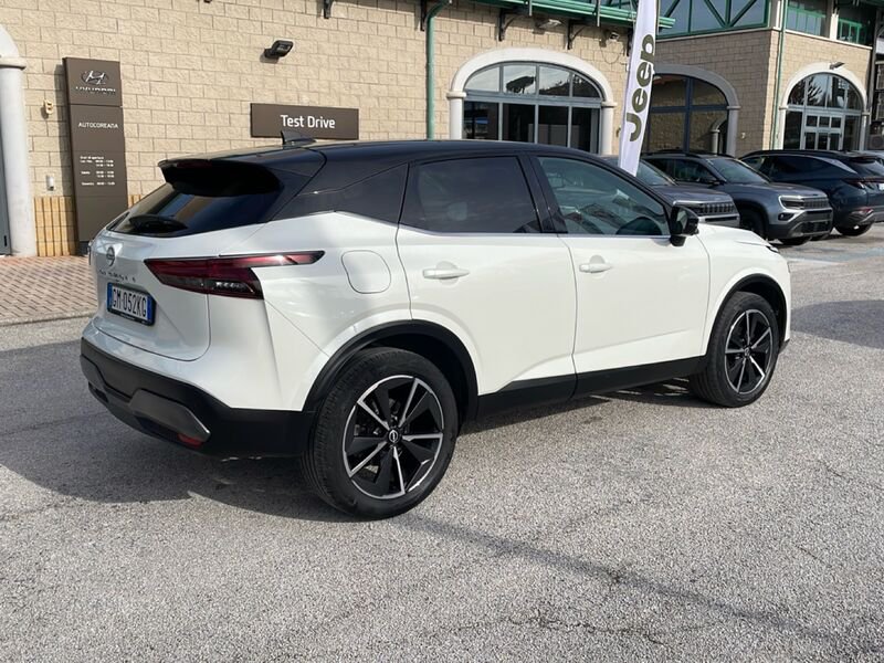 https://cdn-dk.caraffinity.it/dealer/datafiles/vehicle/images/800/967/JRfAyoXBmTGiG72W.jpg?opacity=0&size=20&position=TOP_RIGHT&border=8&watermark=%2Fdealer%2Fdatafiles%2Fvehicle%2Fimages%2Fwatermark%2F967%2Fc508bea0-816d-49ea-a20c-ad89ecd61836.png