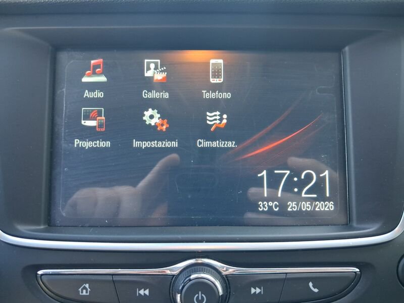 https://cdn-dk.caraffinity.it/dealer/datafiles/vehicle/images/800/967/JsgnwVbMECOaVXmE.jpg?opacity=0&size=20&position=TOP_RIGHT&border=8&watermark=%2Fdealer%2Fdatafiles%2Fvehicle%2Fimages%2Fwatermark%2F967%2Fc508bea0-816d-49ea-a20c-ad89ecd61836.png