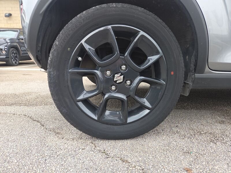 https://cdn-dk.caraffinity.it/dealer/datafiles/vehicle/images/800/967/JzbfP8AfTlgRVDo4.jpg?opacity=100&size=16&position=CENTER_RIGHT&border=8&watermark=%2Fdealer%2Fdatafiles%2Fvehicle%2Fimages%2Fwatermark%2F967%2Fc508bea0-816d-49ea-a20c-ad89ecd61836.png