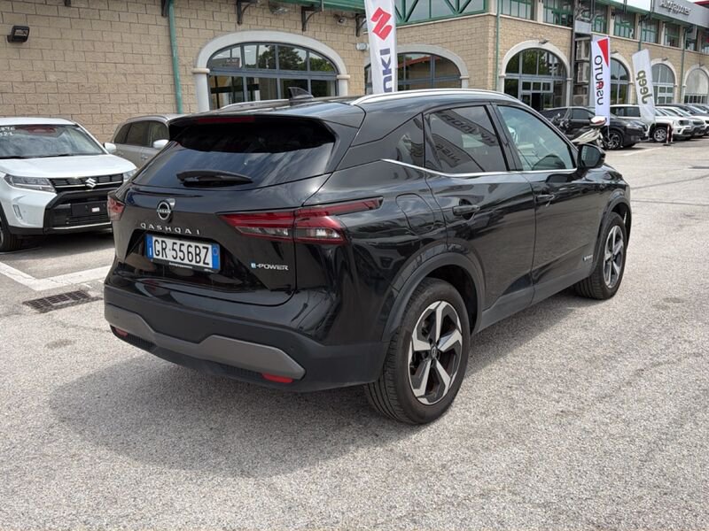 https://cdn-dk.caraffinity.it/dealer/datafiles/vehicle/images/800/967/LYo63p22UMpXWC13.jpg?opacity=0&size=20&position=TOP_RIGHT&border=8&watermark=%2Fdealer%2Fdatafiles%2Fvehicle%2Fimages%2Fwatermark%2F967%2Fc508bea0-816d-49ea-a20c-ad89ecd61836.png