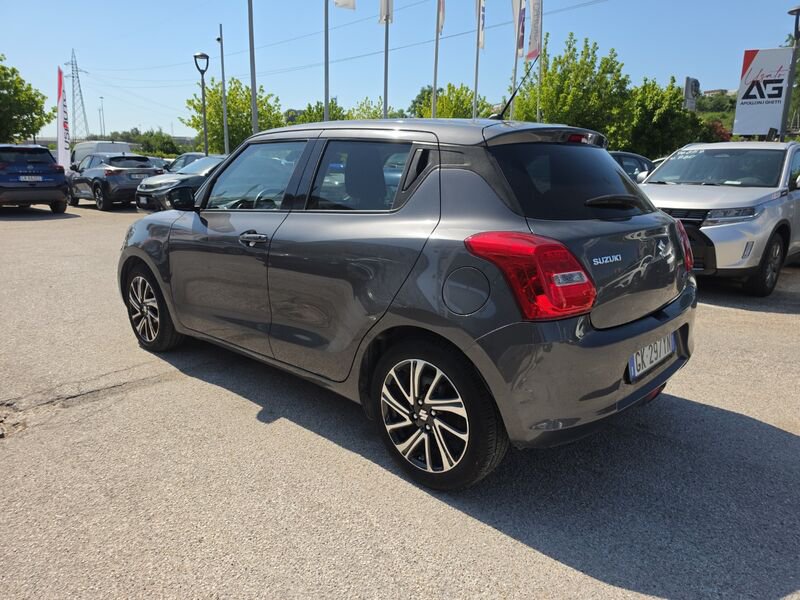 https://cdn-dk.caraffinity.it/dealer/datafiles/vehicle/images/800/967/M8p2DRU71dZ3QWO7.jpg?opacity=0&size=20&position=TOP_RIGHT&border=8&watermark=%2Fdealer%2Fdatafiles%2Fvehicle%2Fimages%2Fwatermark%2F967%2Fc508bea0-816d-49ea-a20c-ad89ecd61836.png