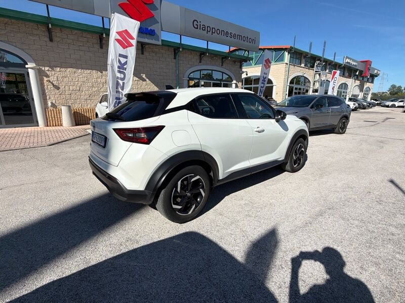 https://cdn-dk.caraffinity.it/dealer/datafiles/vehicle/images/800/967/Nq17eMWY1awenwG8.jpg?opacity=0&size=20&position=TOP_RIGHT&border=8&watermark=%2Fdealer%2Fdatafiles%2Fvehicle%2Fimages%2Fwatermark%2F967%2Fc508bea0-816d-49ea-a20c-ad89ecd61836.png